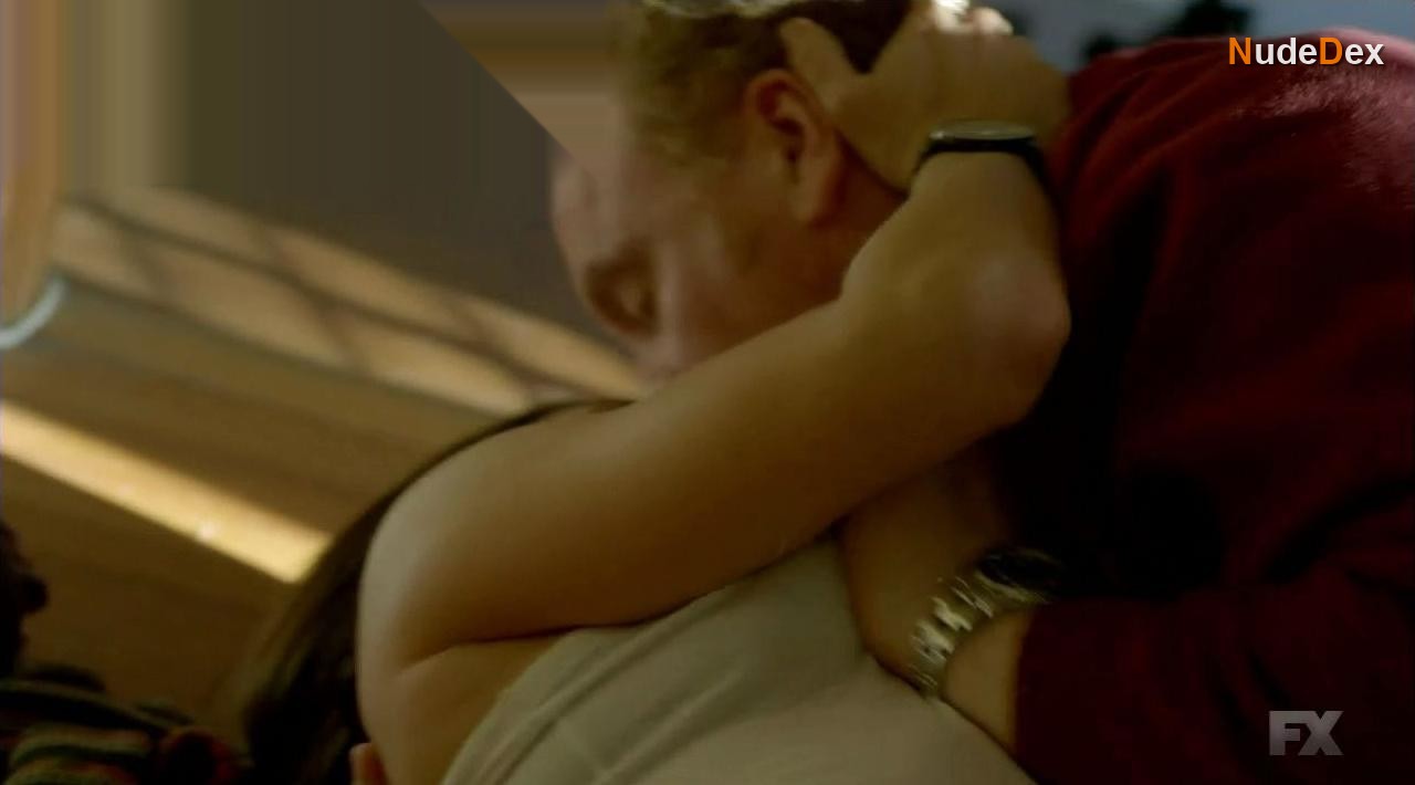 Pamela Adlon in Louie, photo 6