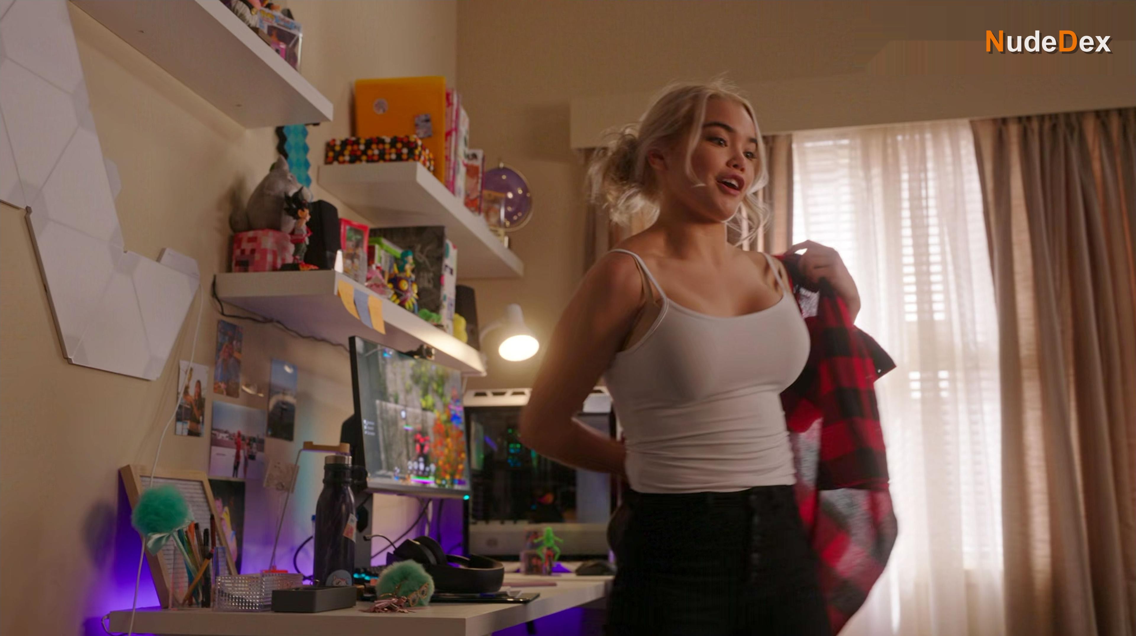 Paris Berelc in 1up, photo 2
