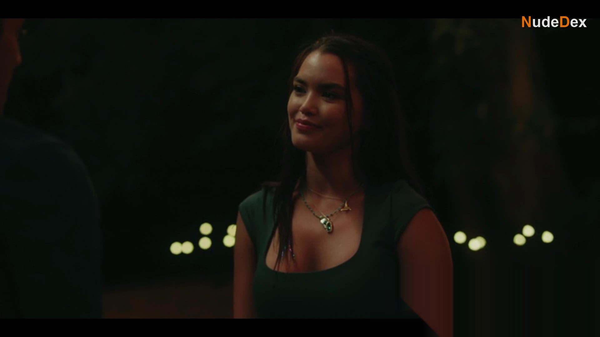 Paris Berelc in Kissing Is The Easy Part, photo 6
