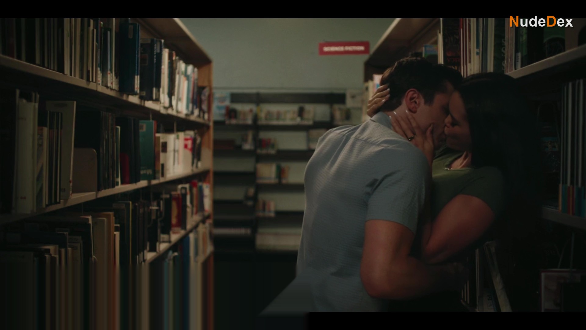 Paris Berelc in Kissing Is The Easy Part, photo 7
