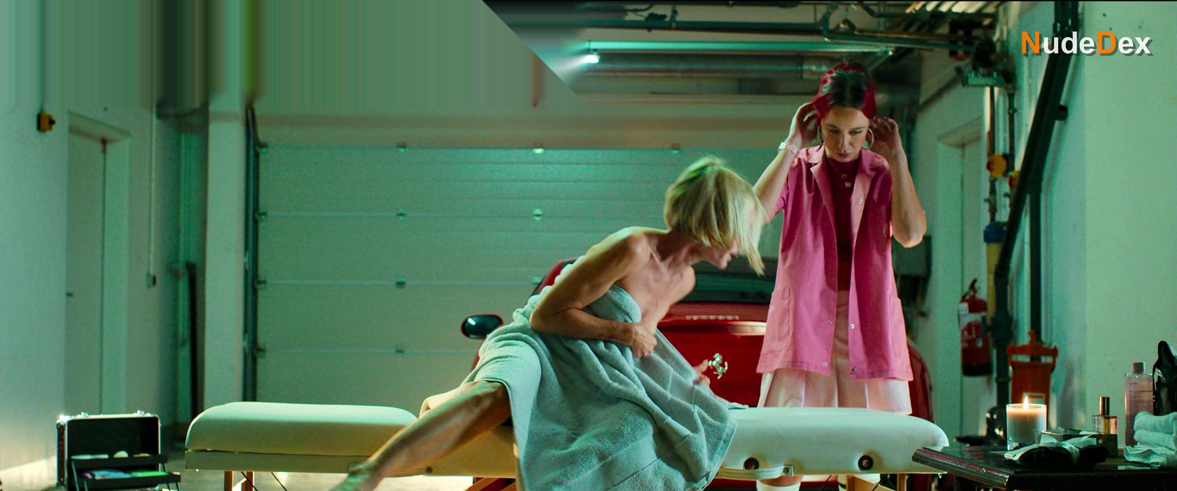 Pascale Arbillot in Cash Queens, photo 7