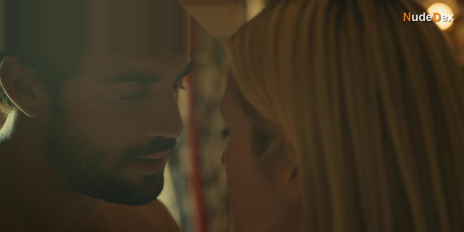 Pascale Arbillot in Escort Boys, photo 9