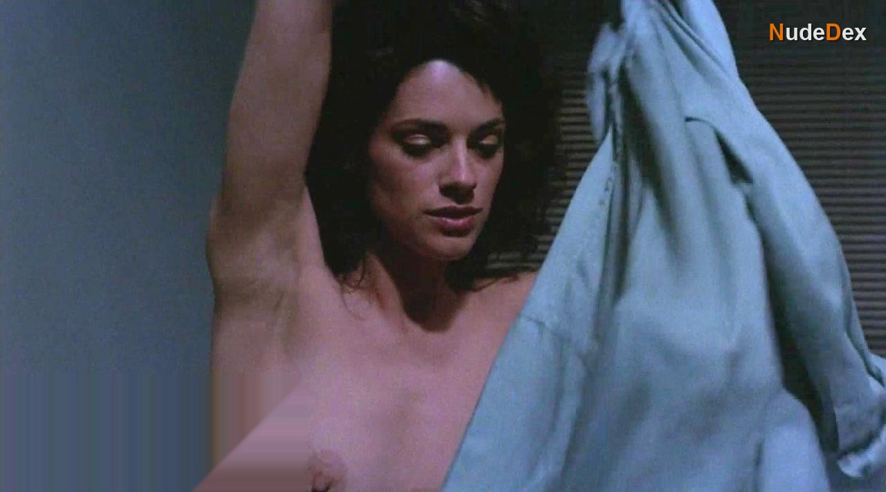 Patricia Charbonneau in Call Me, photo 8