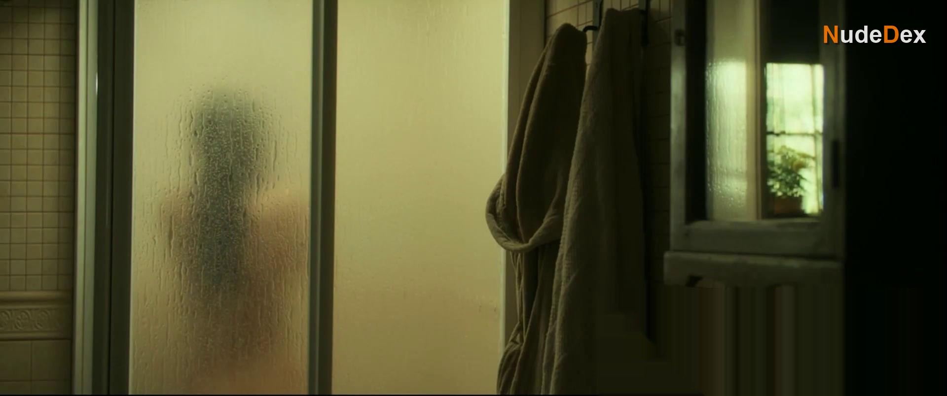 Patricia Lopez Arnaiz in The Daughter, photo 5