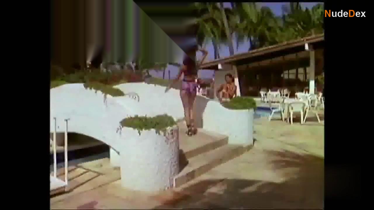 Patricia Manterola in Donde Quedo La Bolita, photo 5