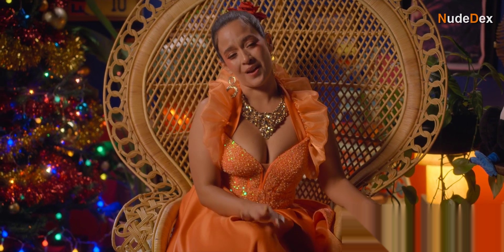Paula Garcia in Bump A Christmas Film, photo 4