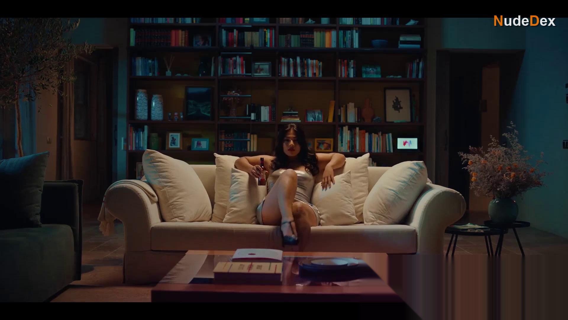 Paula Grimaldo in The Quiet Maid, photo 22