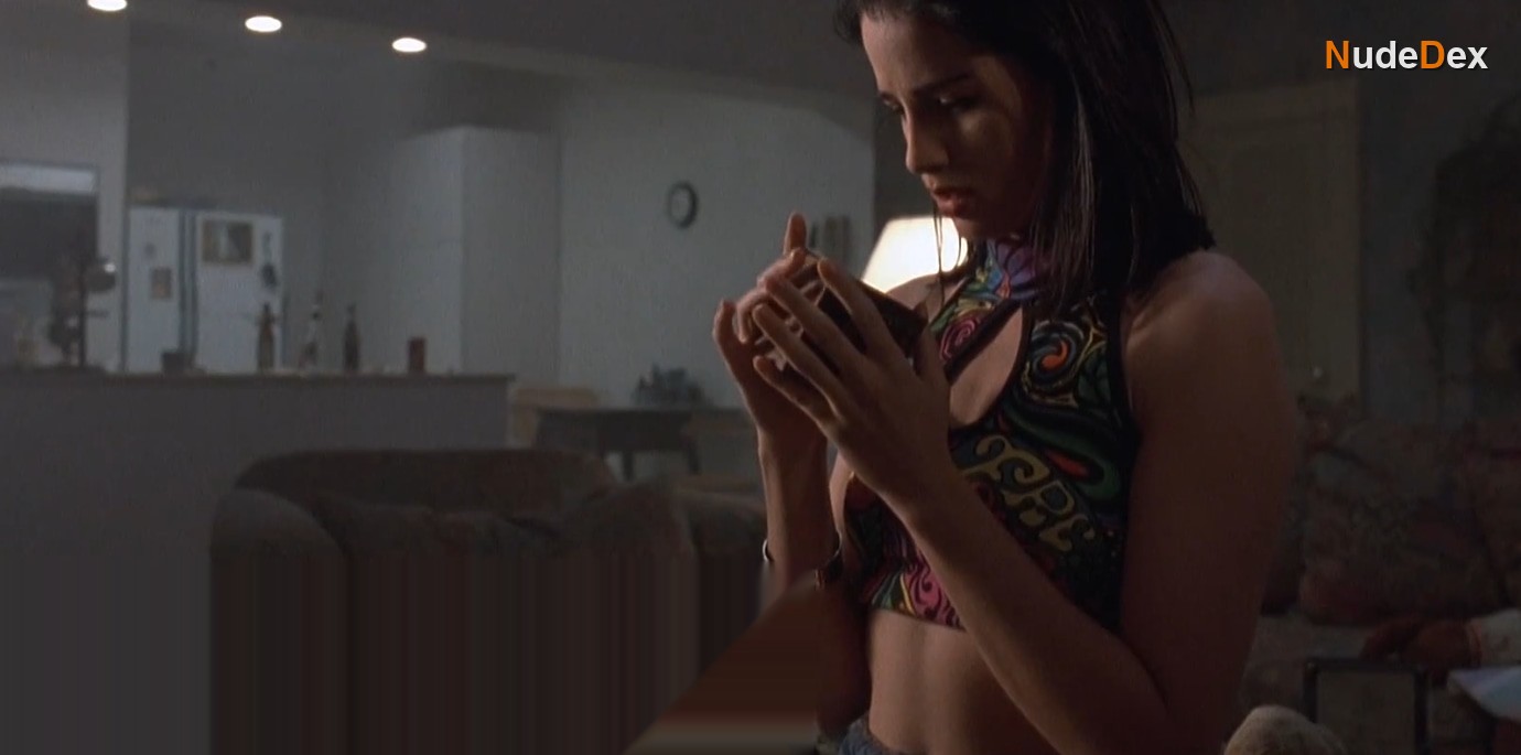 Paula Marshall in Hellraiser Iii, photo 2