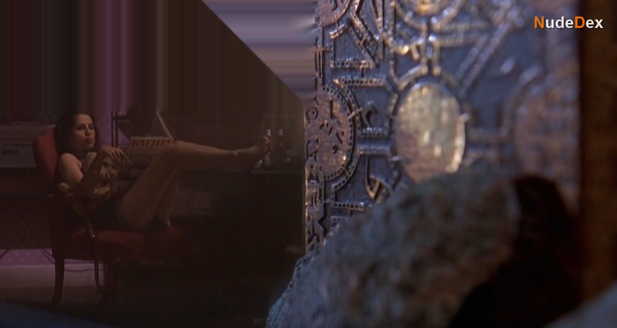 Paula Marshall in Hellraiser Iii, photo 3