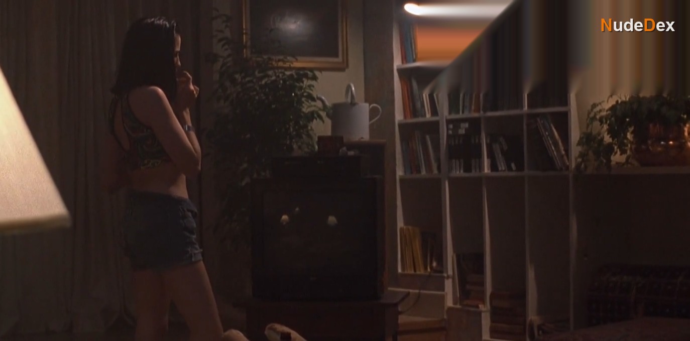 Paula Marshall in Hellraiser Iii, photo 5