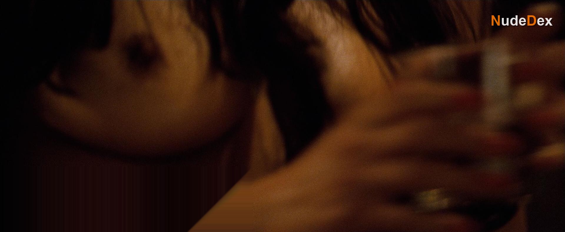 Paula Patton in 2 Guns, photo 1