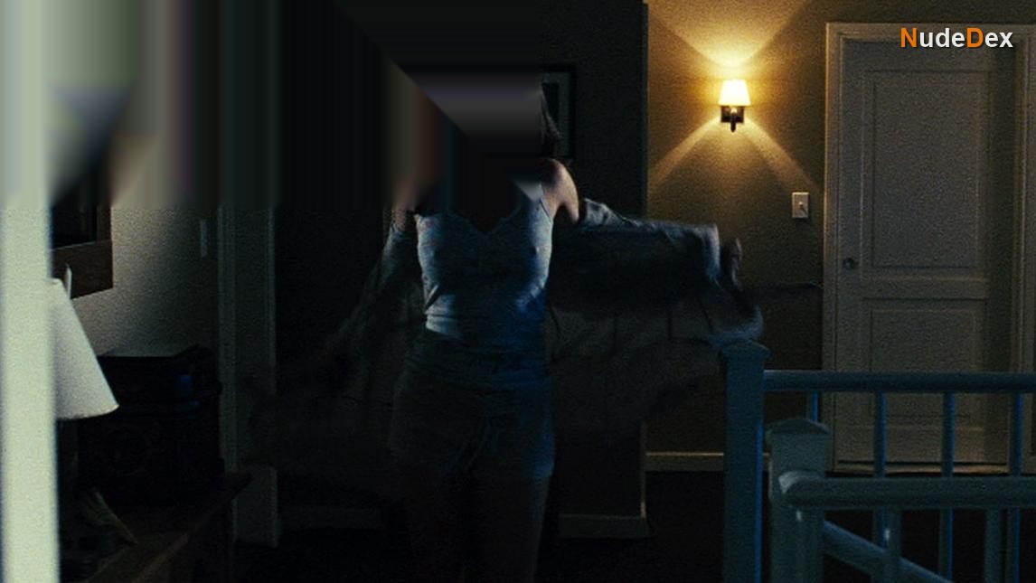 Paula Patton in Mirrors, photo 1