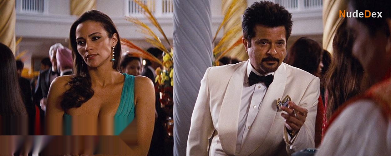 Paula Patton in Mission Impossible Ghost Protocol, photo 28