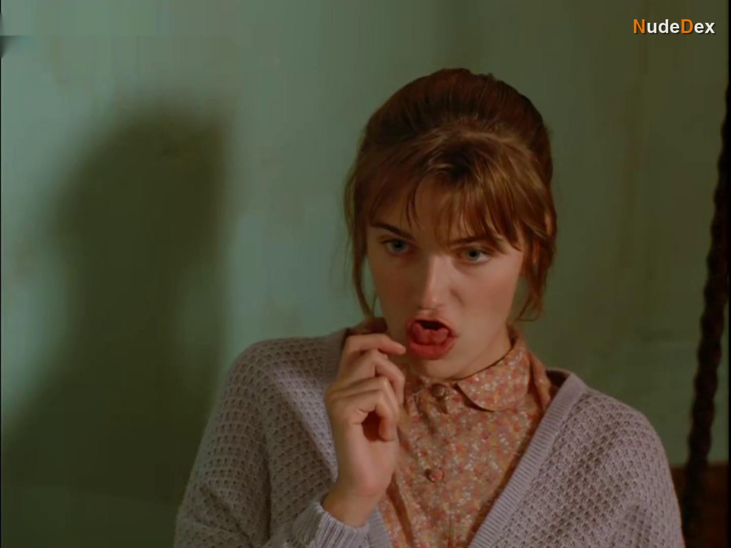 Paulina Porizkova in Anna, photo 3