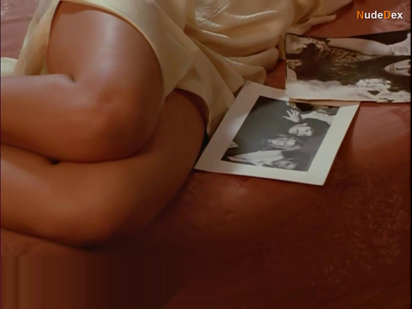 Paulina Porizkova in Anna, photo 7