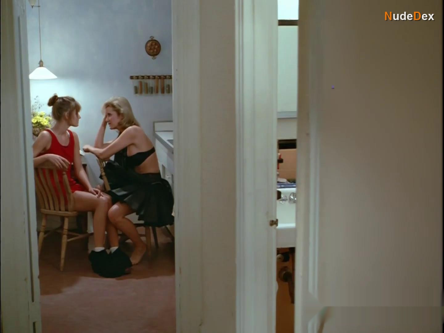 Paulina Porizkova in Anna, photo 9