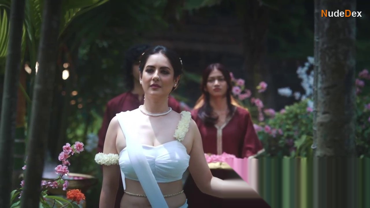 Pavitra Punia in Dirty Scams, photo 19