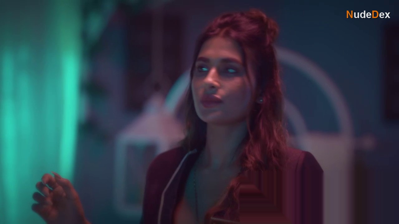 Pavitra Punia in Dirty Scams, photo 21
