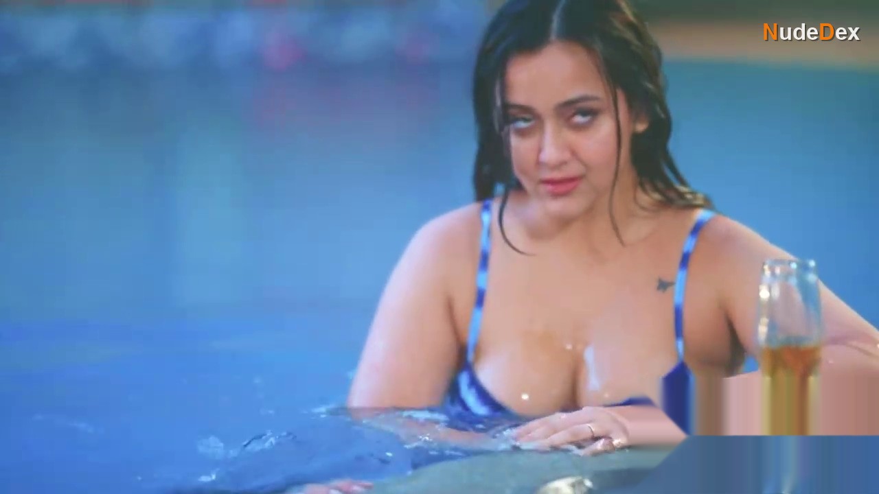 Pavitra Punia in Dirty Scams, photo 26