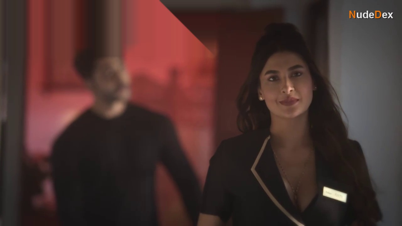 Pavitra Punia in Dirty Scams, photo 50