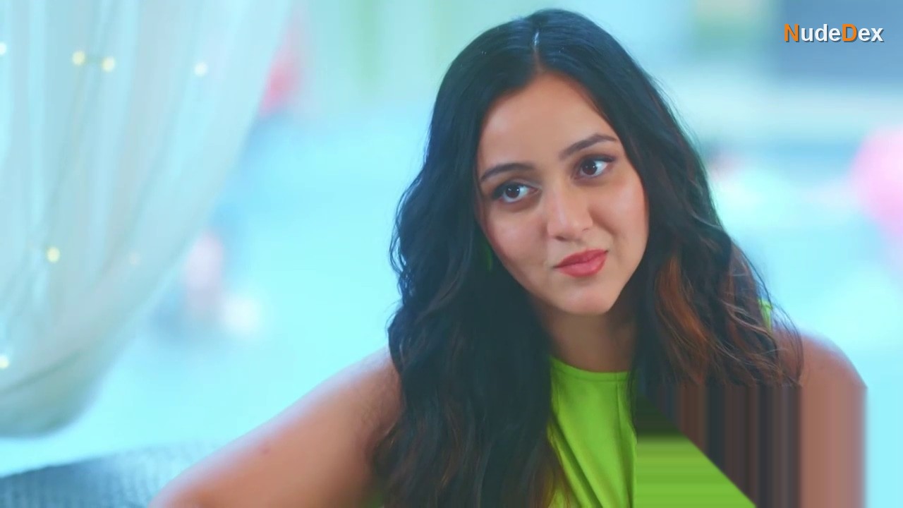 Pavitra Punia in Dirty Scams, photo 81