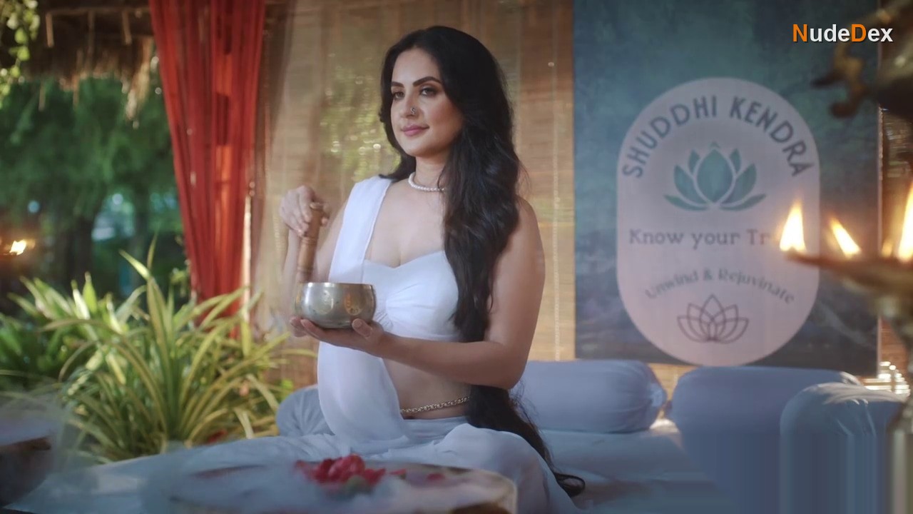 Pavitra Punia in Dirty Scams, photo 92