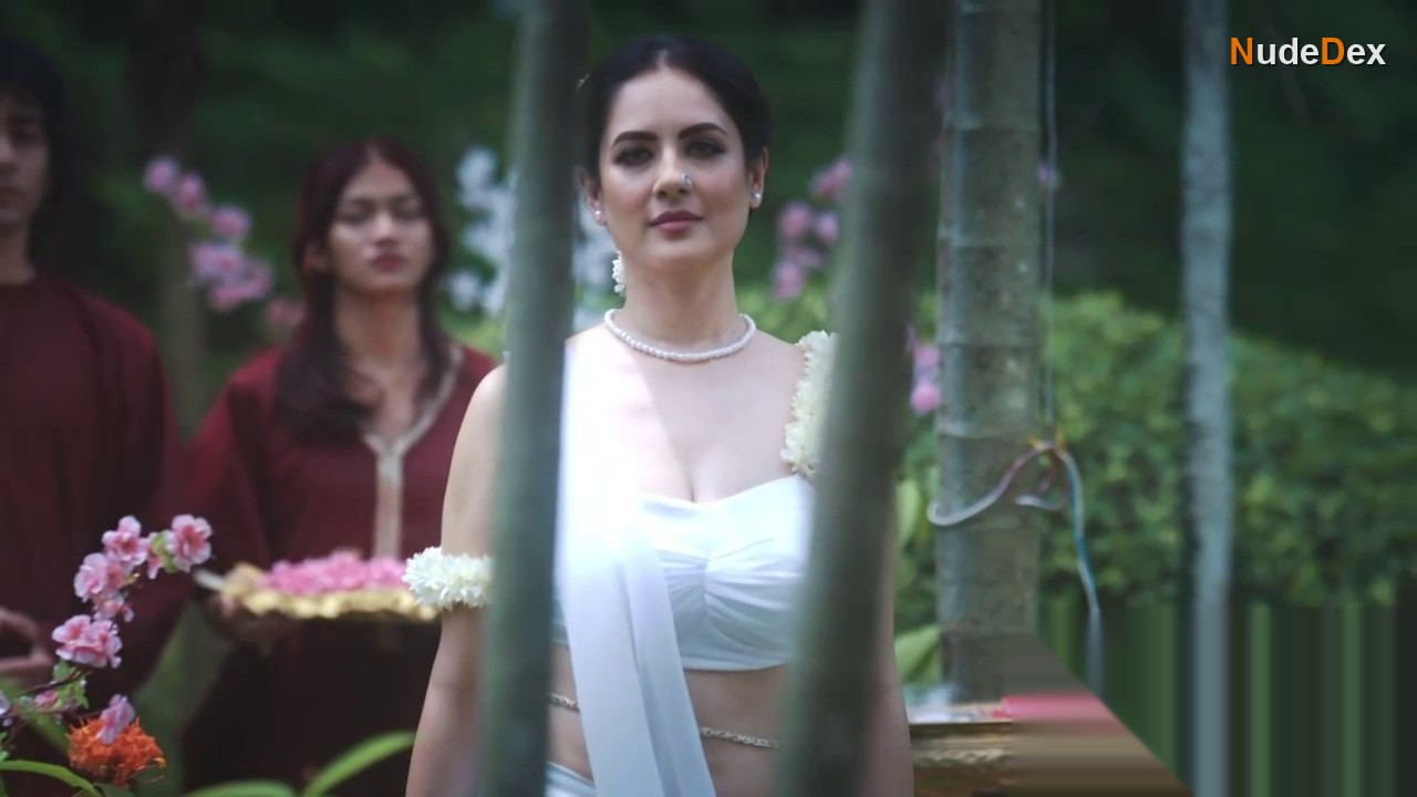 Pavitra Punia in Dirty Scams, photo 114
