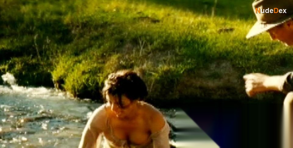 Penelope Cruz in Bandidas, photo 5