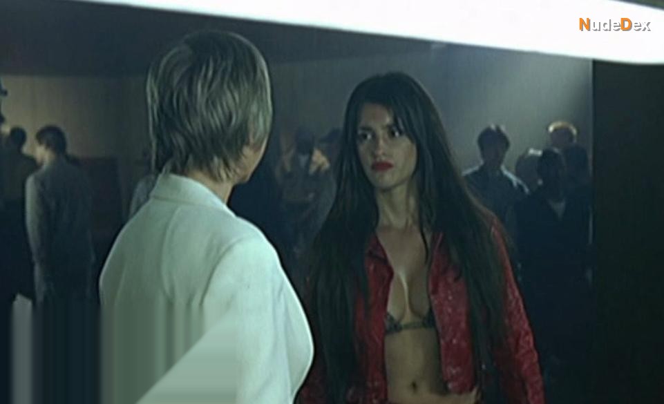 Penelope Cruz in Don T Tempt Me, photo 5