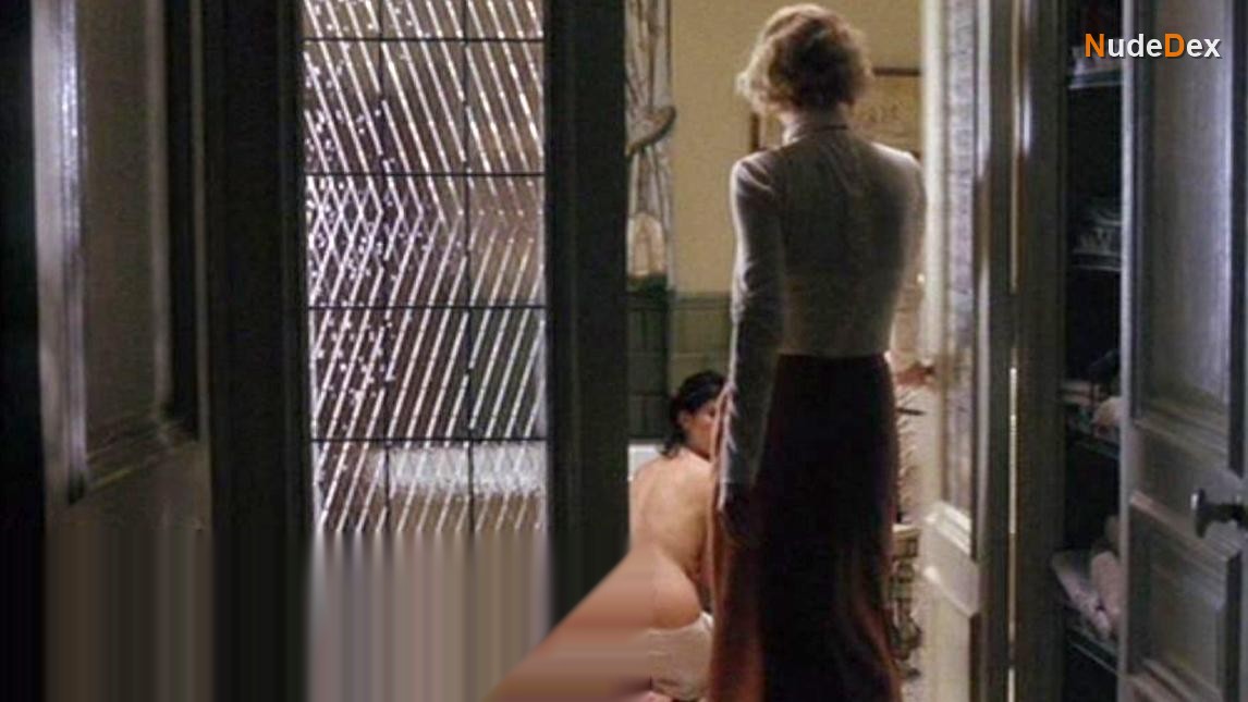 Penelope Cruz in Head In The Clouds, photo 1