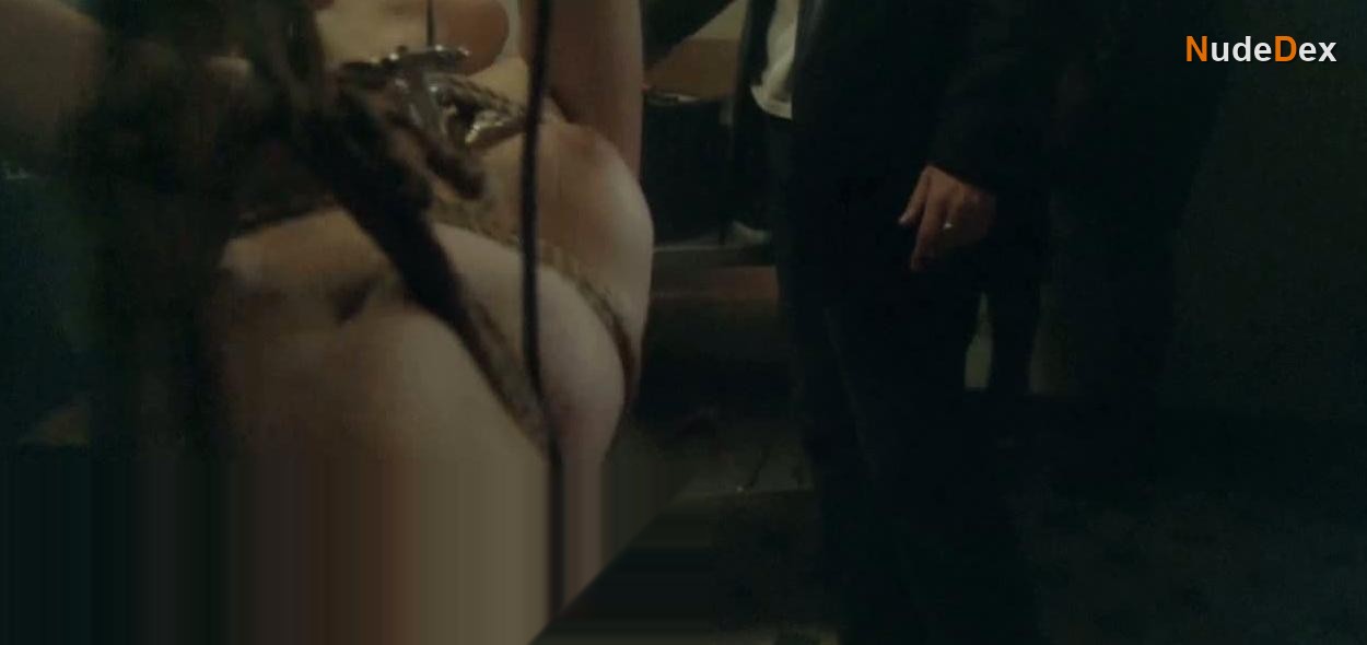 Penelope Leveque in Xanadu, photo 4