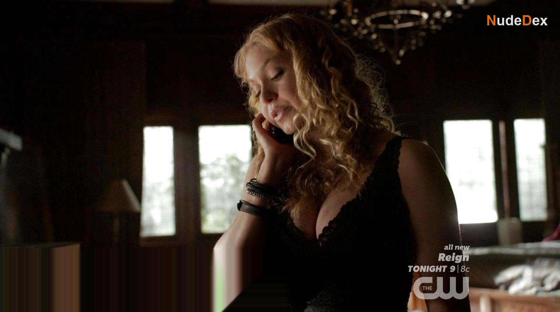 Penelope Mitchell in The Vampire Diaries, photo 1