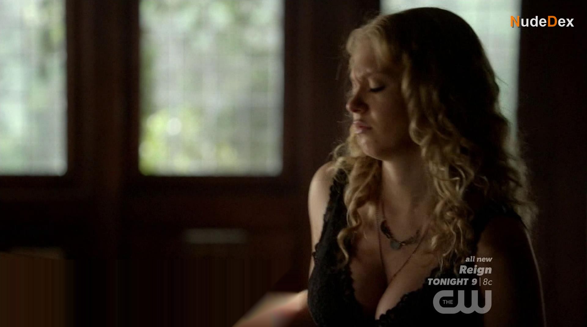 Penelope Mitchell in The Vampire Diaries, photo 2