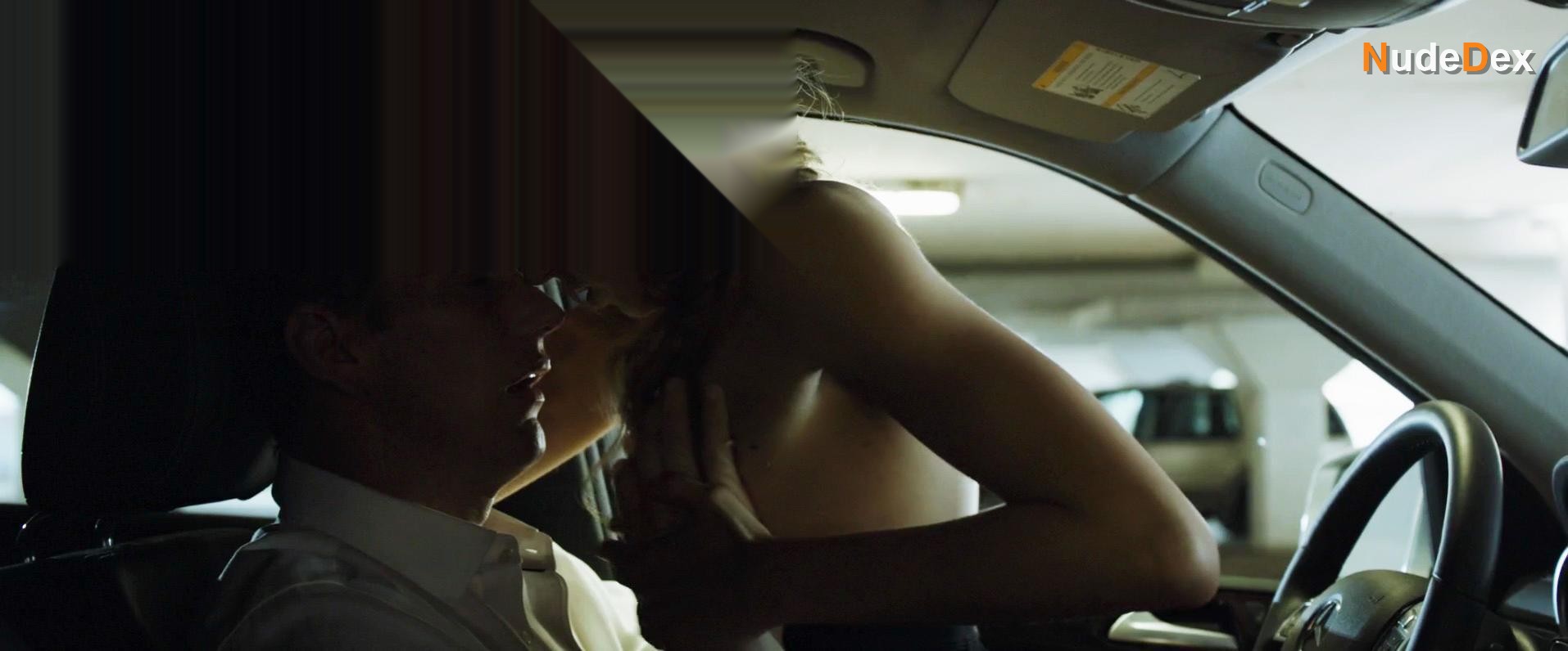Penelope Mitchell in Zipper, photo 3