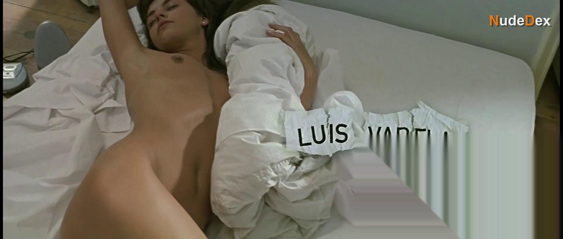 Penelope Velasco in Crimen Ferpecto, photo 1