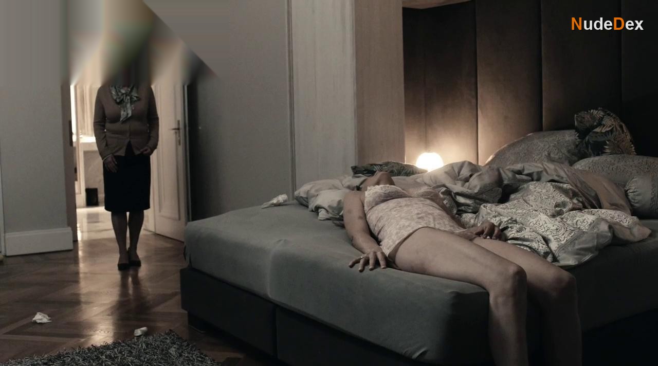 Petra Van De Voort in Schwartz Schwartz Mein Erster Mord, photo 7