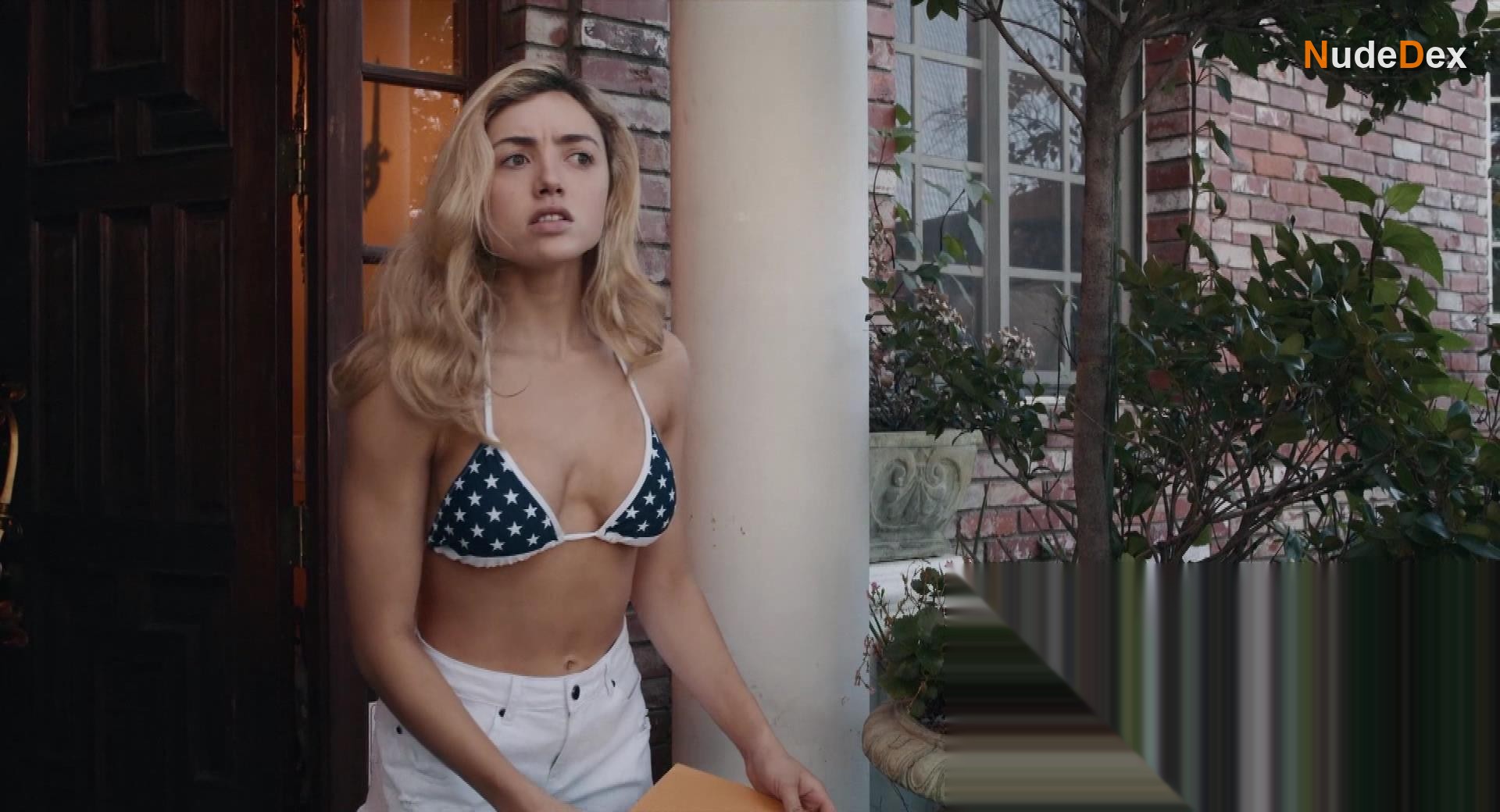 Peyton List in Aileen Wuornos American Boogeywoman, photo 7