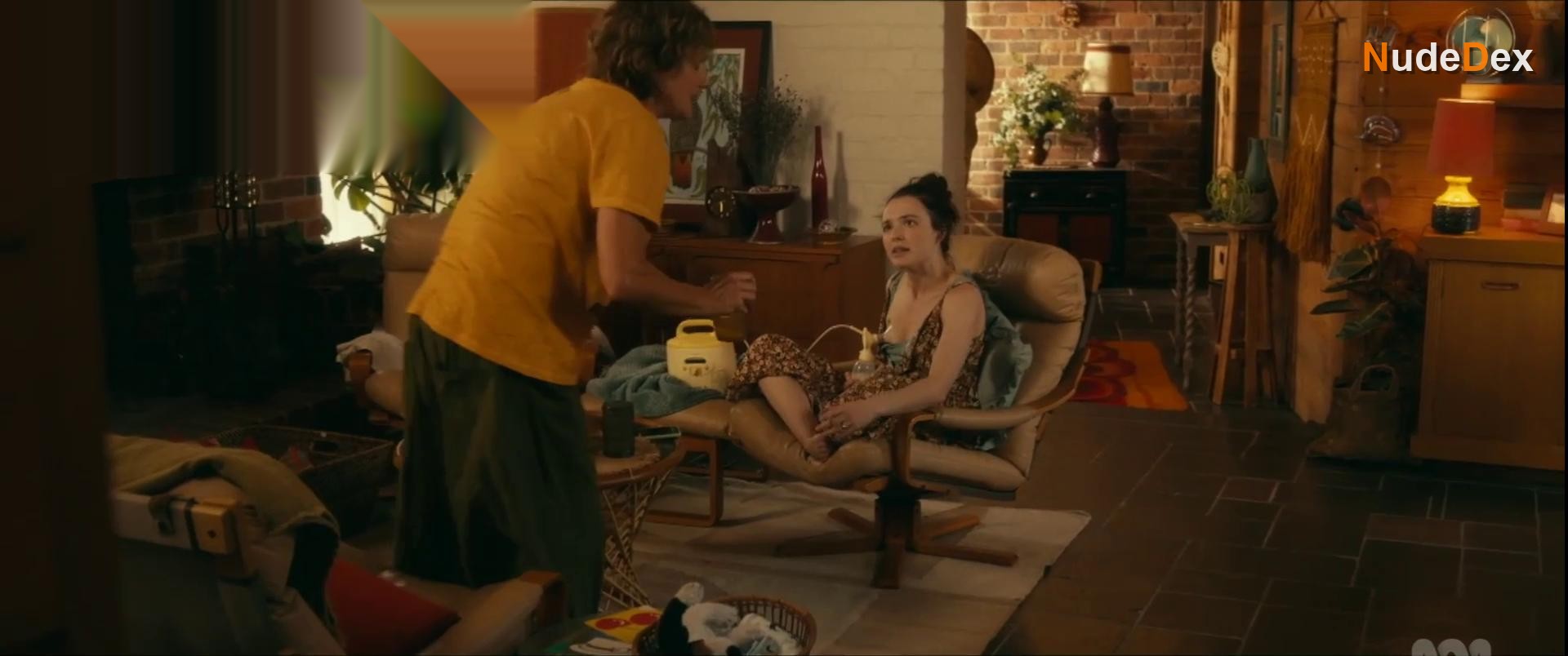 Philippa Northeast in The Family Next Door, photo 3