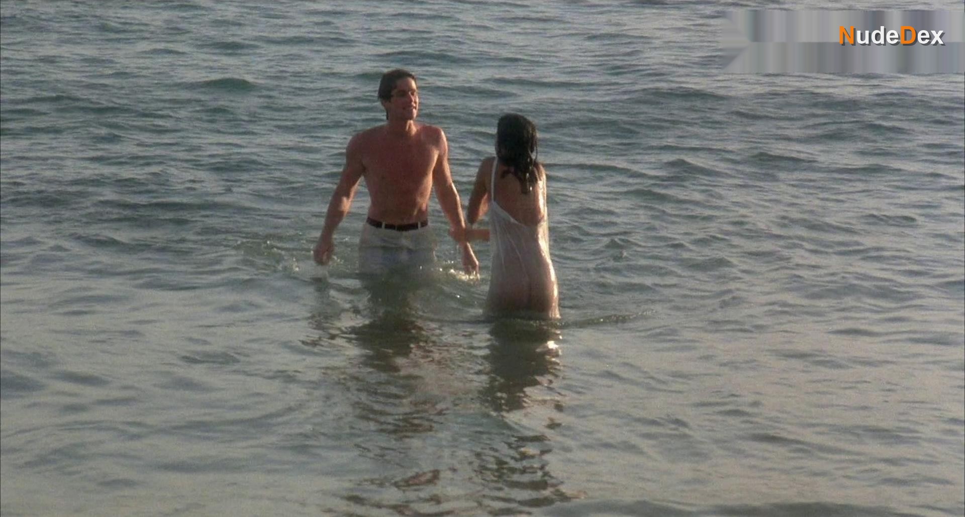 Phoebe Cates in Private School, photo 4