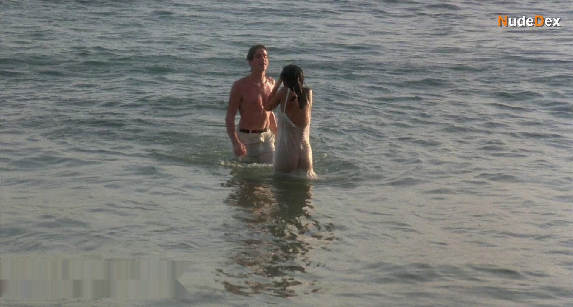 Phoebe Cates in Private School, photo 5