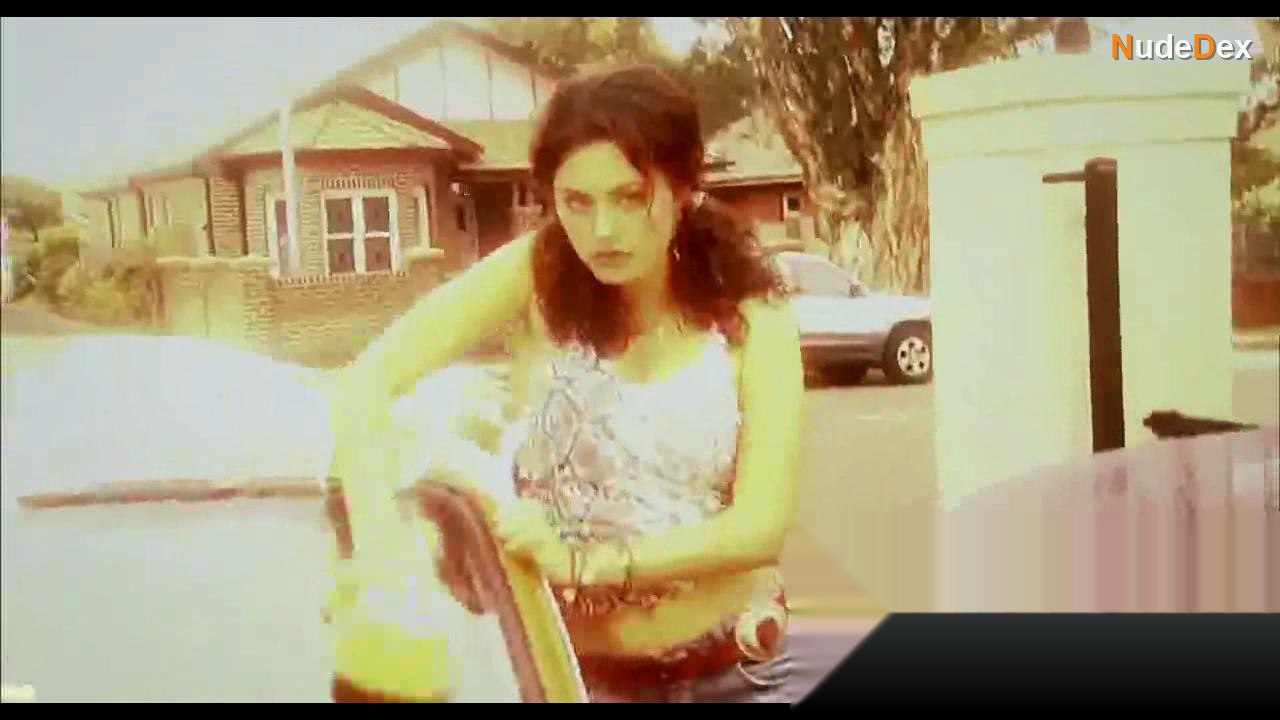 Phoebe Tonkin in The Vampire Diaries, photo 9