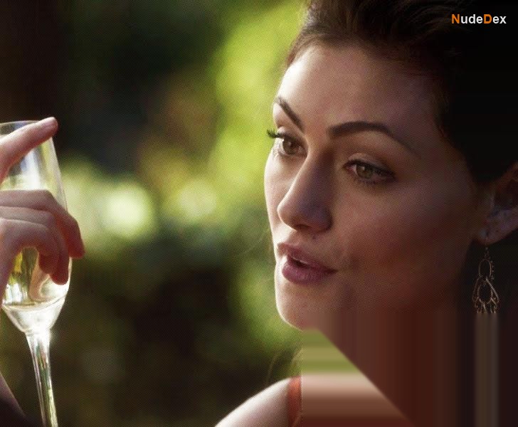 Phoebe Tonkin in The Vampire Diaries, photo 13