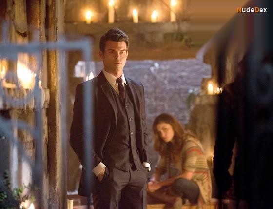 Phoebe Tonkin in The Vampire Diaries, photo 14