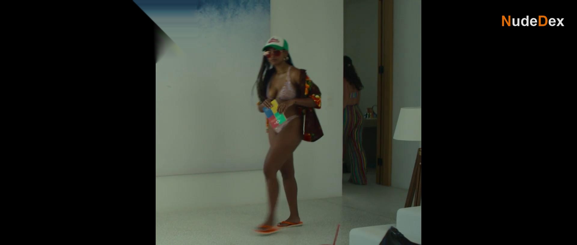 Phoenix Jackson Mendoza in Malice, photo 13