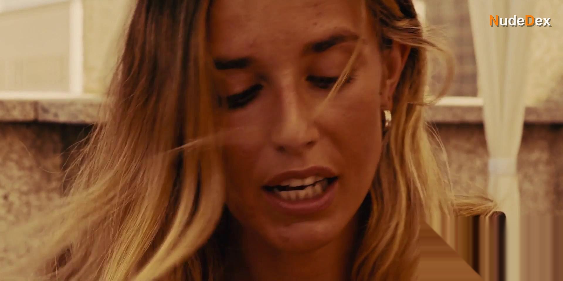 Pilar Morales in I M A Good Person, photo 2