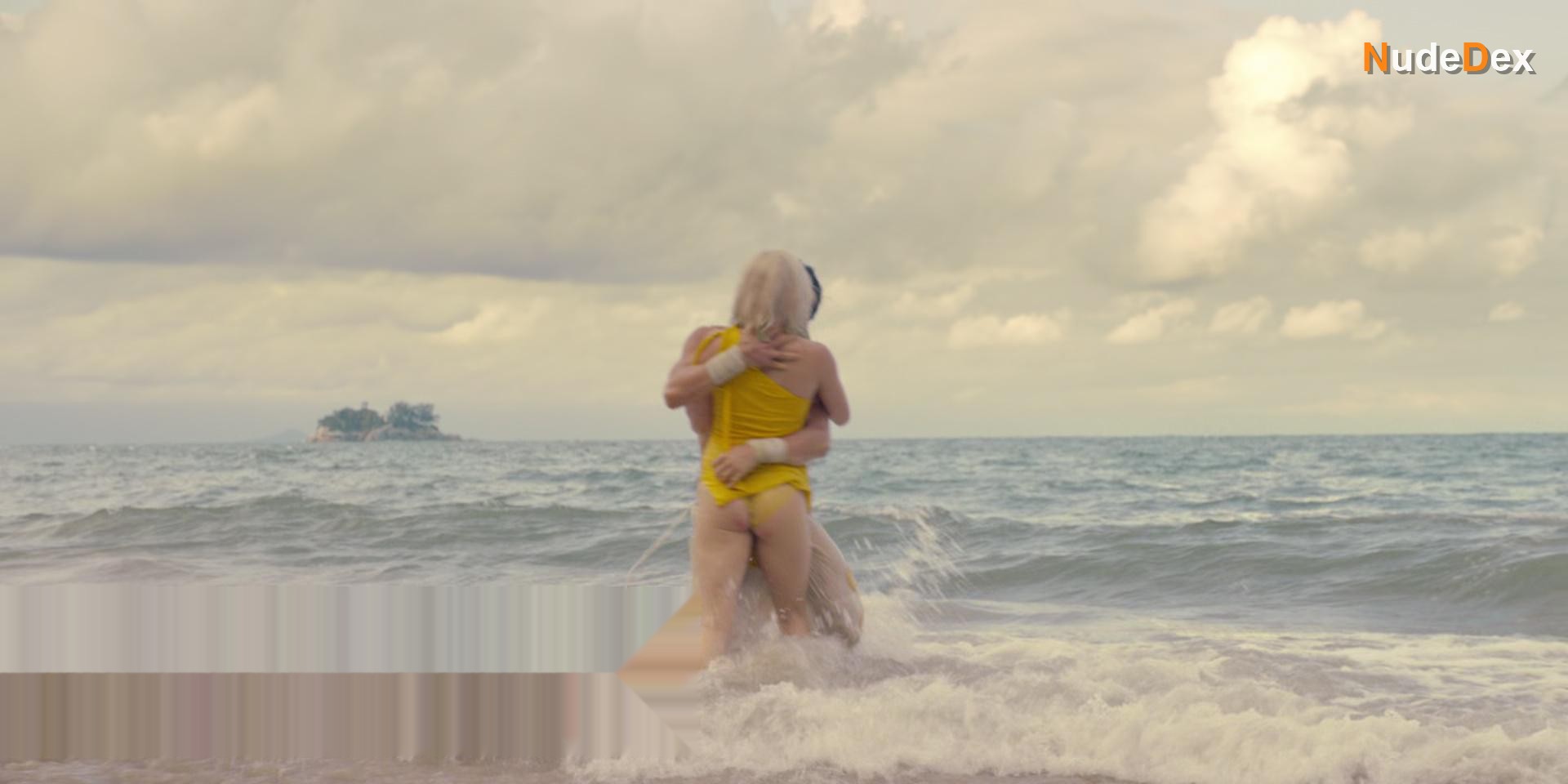 Black Mirror in Black Mirror, photo 3