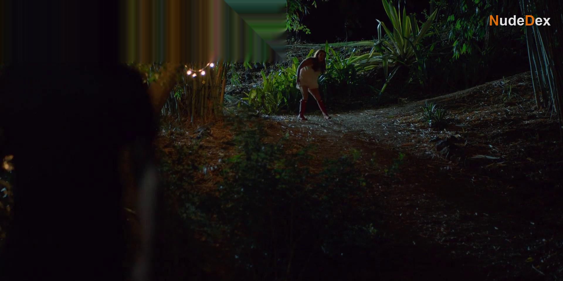 Poppy Montgomery in Christmas On The Farm, photo 5