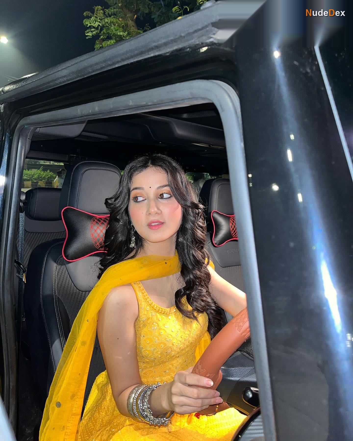 Prerna Lisa in Badi Heroine Banti Hai, photo 12