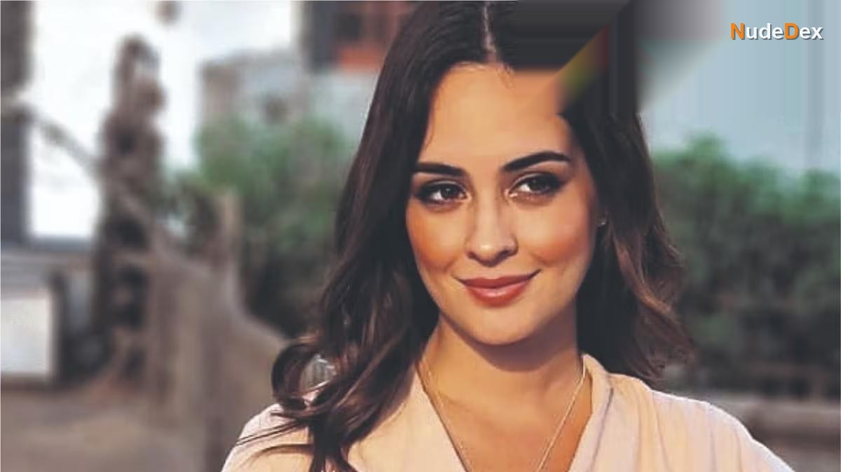 Priscila Espinoza in Humor Peru, photo 3