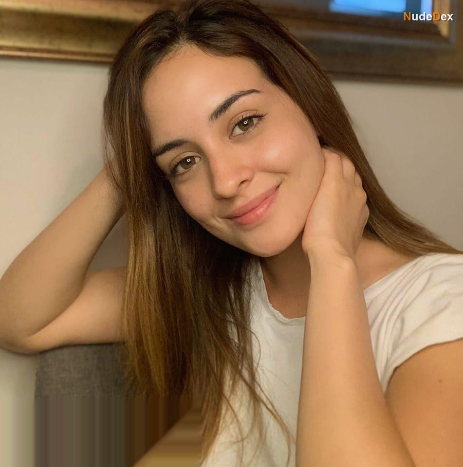 Priscila Espinoza in Latina Noticias, photo 5
